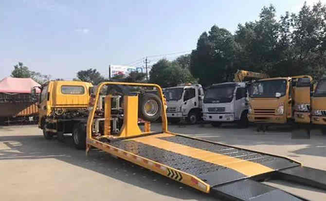 辰溪汽车中途维修案例